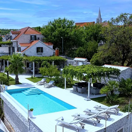 Villa Shiraz *
