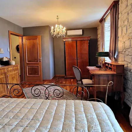 Shiraz Villa Selca (Brac)