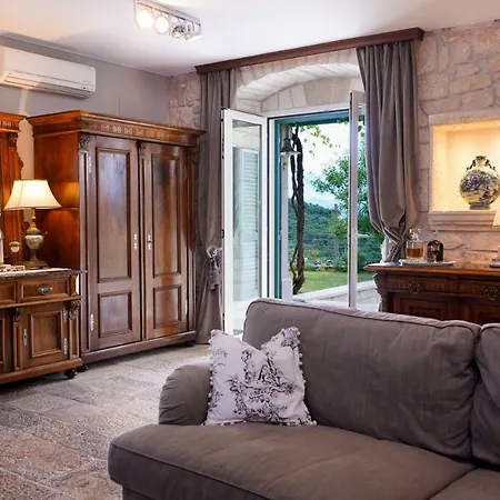 Villa Shiraz Selca (Brac)