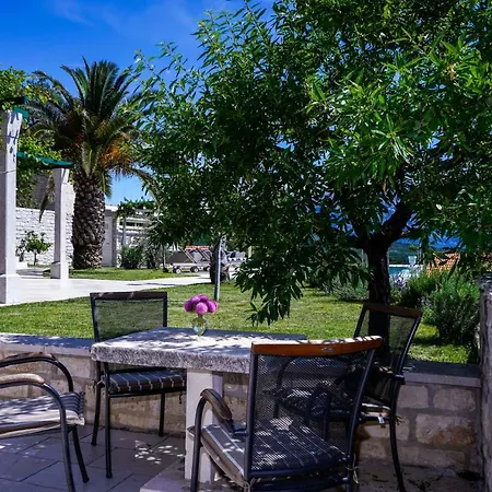Shiraz Villa *