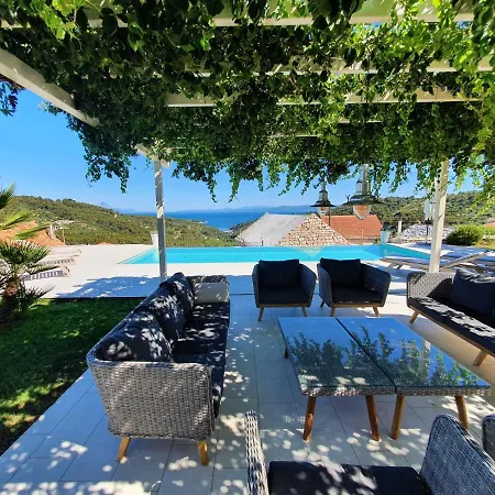 Shiraz * Selca (Brac)