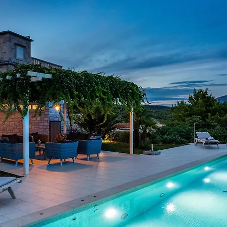 Shiraz Villa Selca (Brac)